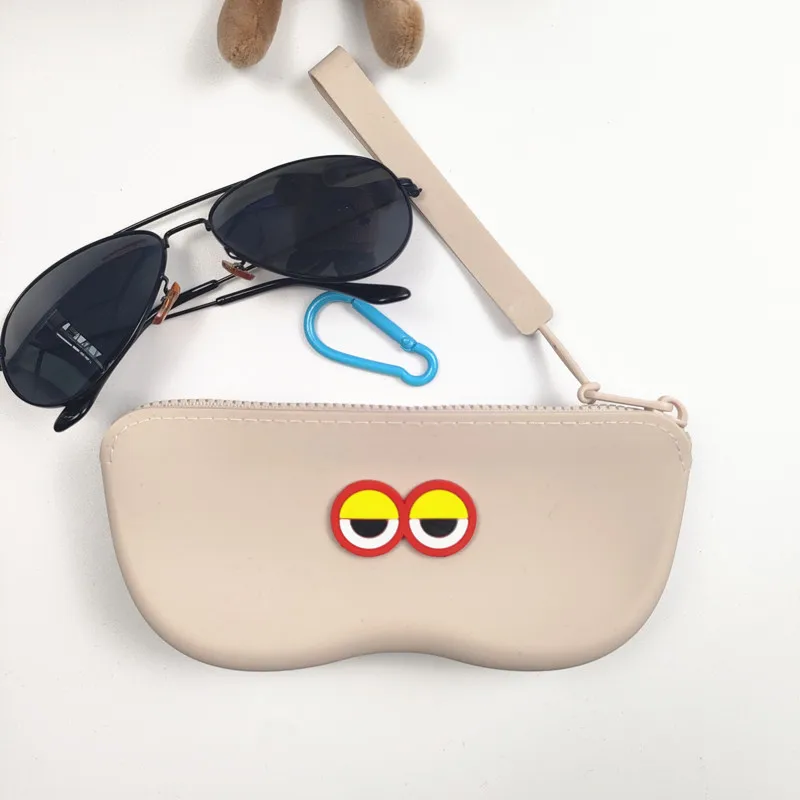 2026 New Portable Waterproof D - огляд і ціна Travel Accessories In Store